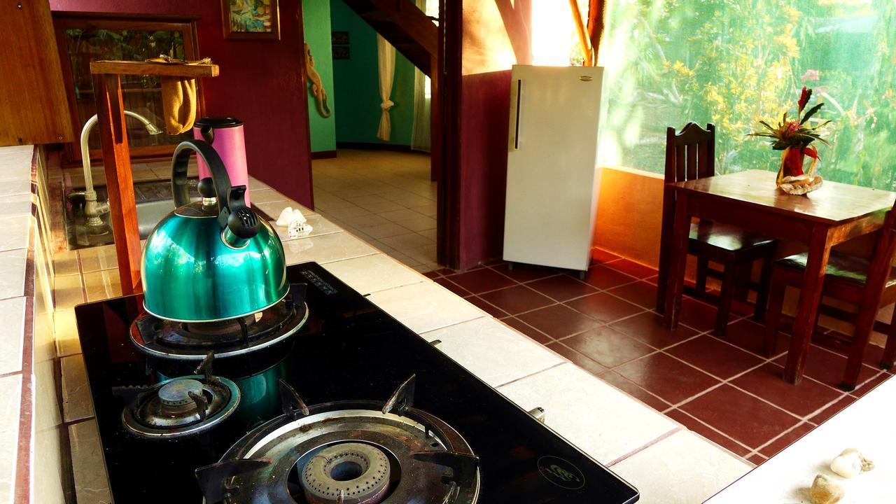 Waleskas Place Bed & Breakfast Puerto Jiménez Екстериор снимка